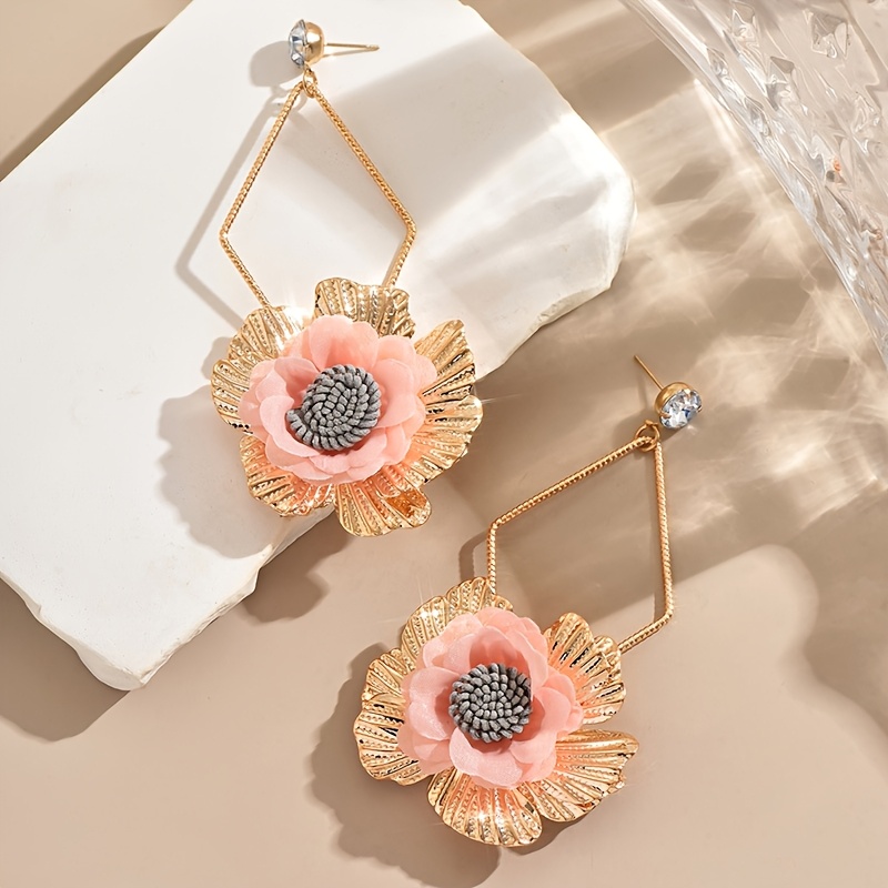Women's Exaggerated Geometric Floral Long Earrings